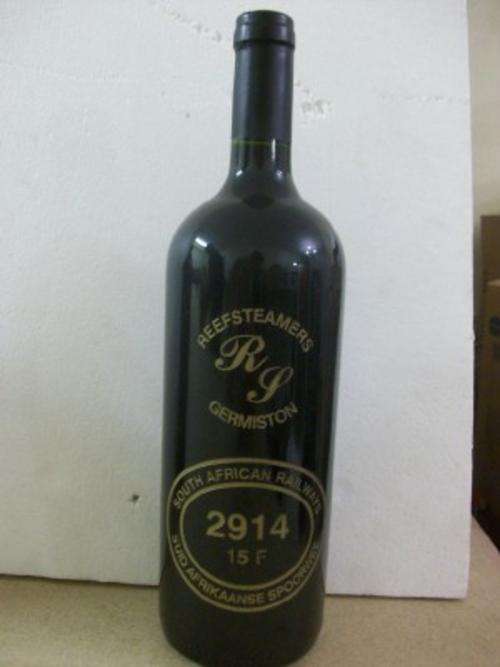 SAR MEMORABELIA - BOTTLE OF WINE - 15 F NO 2914