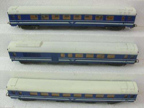 SAR LIMA HO - X3 BLUE TRAIN PASSENGER COACHES