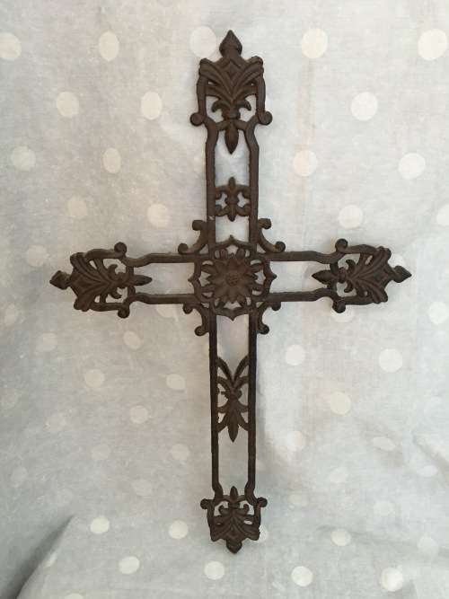 Vintage Cast Iron Cross - beautifully ornate