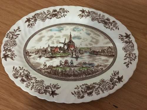 Johnson Bros "Tulip Time" Oval Plate