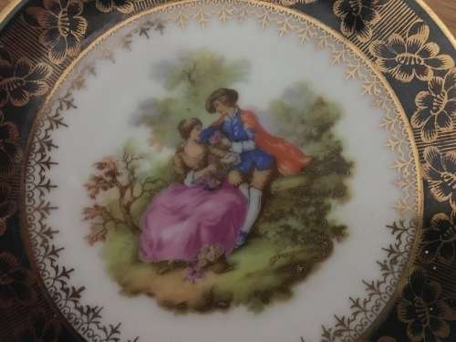 Stunning Limoges Pin Plate with a Romantic Scene