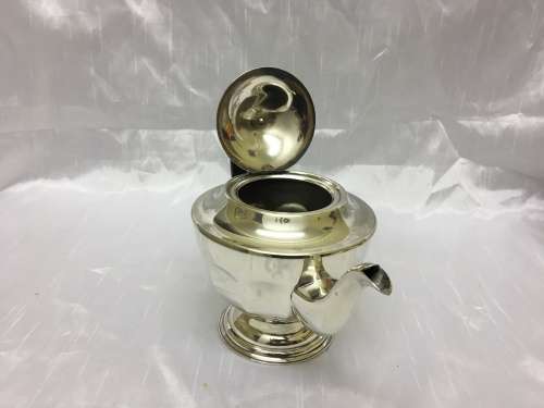 Stunning Silver Plated Teapot with Bakerlite Handles