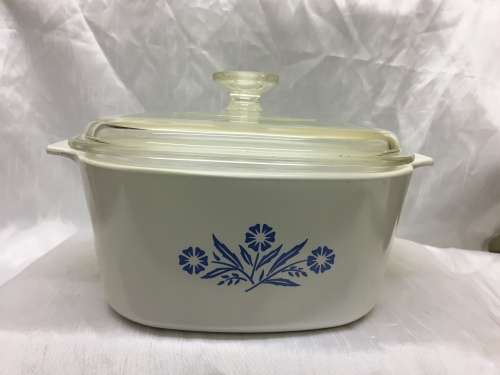 Corningware Casserole Dish & Lid