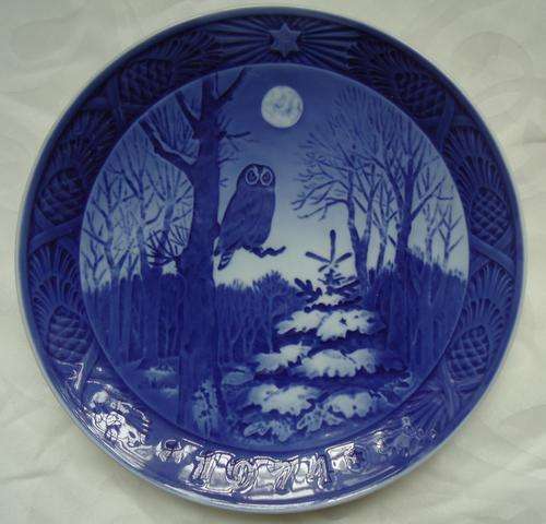 ROYAL COPENHAGEN CHRISTMAS PLATE 1974.