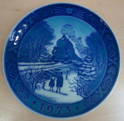 ROYAL COPENHAGEN CHRISTMAS PLATE 1973.