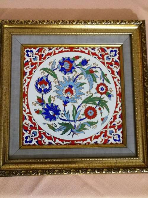 Kutahya Gold inlay Turkish Tile Very rare and sought after Nice find!!!