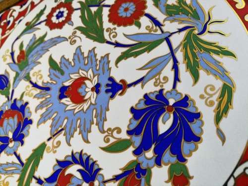 Kutahya Gold inlay Turkish Tile Very rare and sought after Nice find!!!