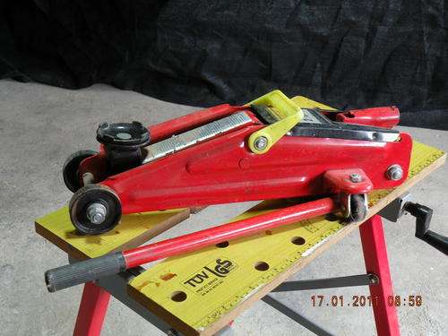 2 Ton Trolley Jack