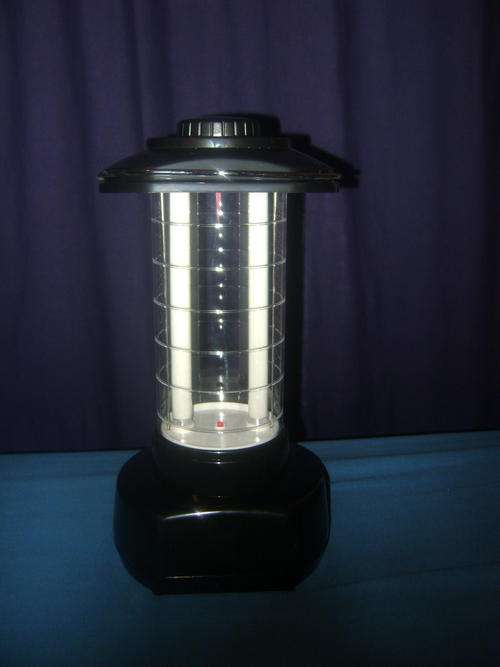 Rechargeable Fluorescent Lamp