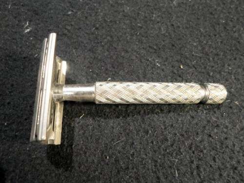 Vintage Gillette Razor - Low Price - Bid Now!!!