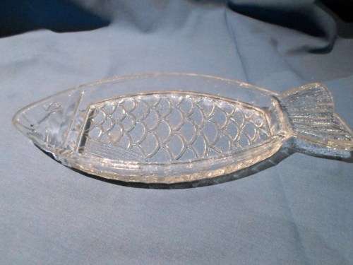 Fish glass tray