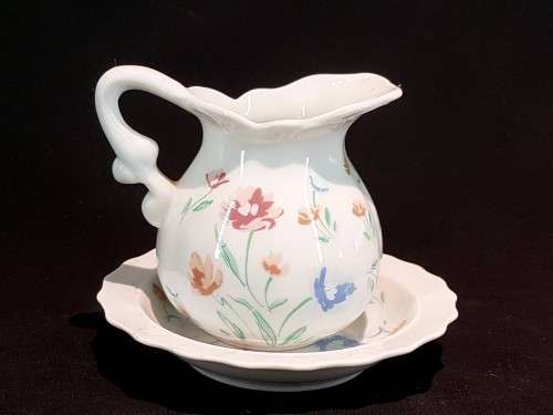 Miniature water pitcher and bowl - A lovely set! - Bid Now!!