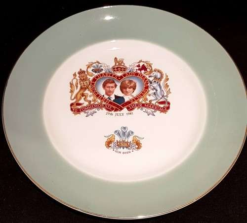 Prince Charles & Princess Diana commemorate plate