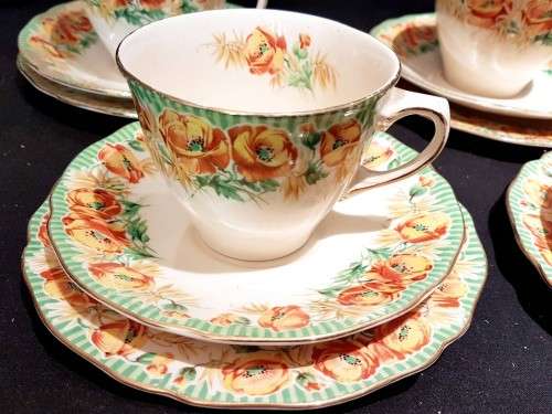 Royal Doulton - poppy - part tea service - fifteen piece