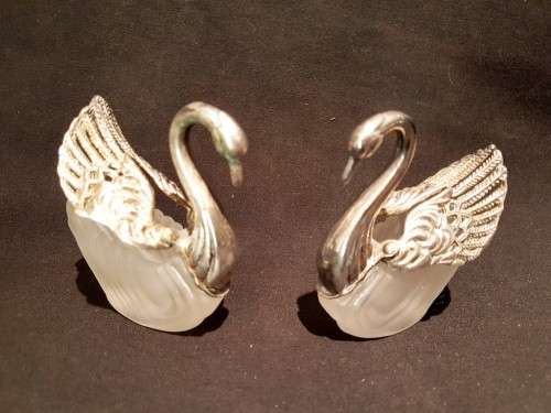 EPNS salt and pepper set - Swan motive - A lovely set at a low price, bid now!