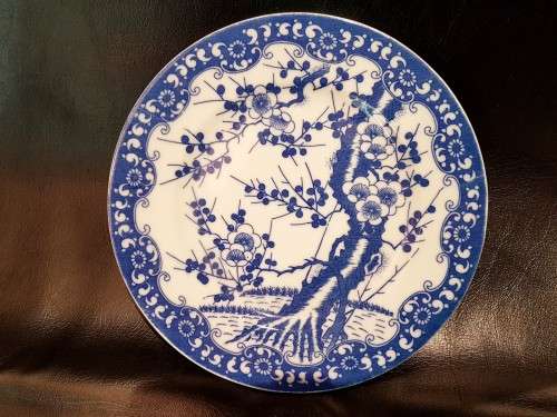 Oriental side plate - Tree and flowers - Blue and white - Low Price - Bid Now!!