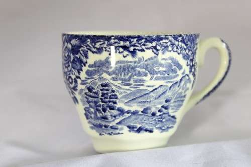 Blue and white - Made in England - Demitasse cup - Low price!! - Bid Now!!!