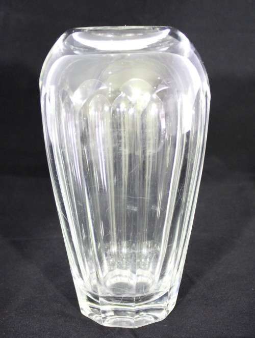Crystal vase thick rimmed