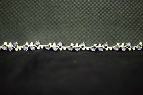 Costume jewellery - Bracelet - Purple stone set with diamante - Stunning!! Bid now!!