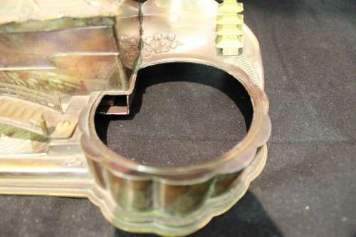 Japanese cigarette holder / music box