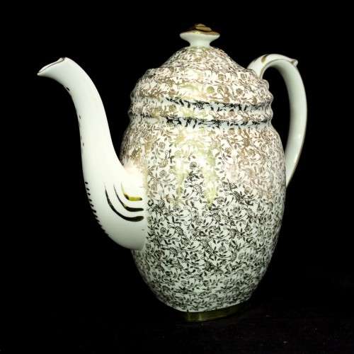 Imperial tea pot - 22kt gold embellishment