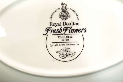 Royal Doulton - Fresh Flowers - Chelsea - Bowl - Beautiful!