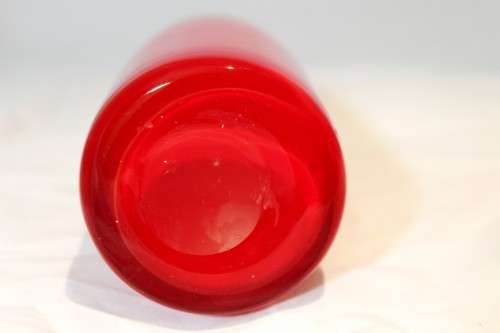 Art glass - Red Vase - Stunning! - Bid Now!!!