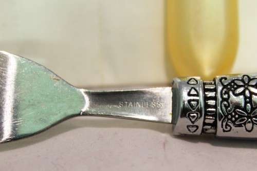 Stainless steel cutlery set for one in a pouch