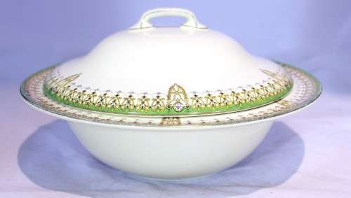Royal Doulton - Tivoli  D6210 tureen