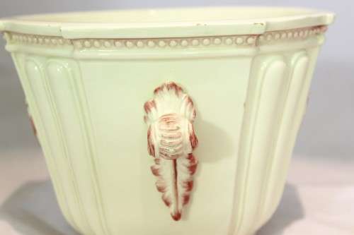 Ornate planter - Italy - White and pink - Beautiful! - Bid Now!!!