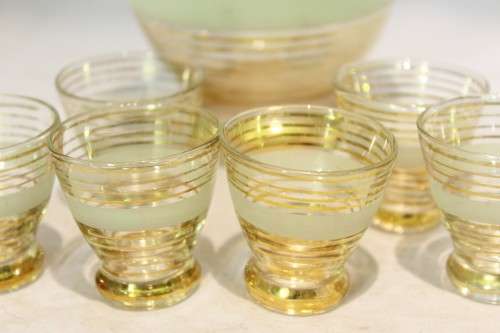 Decanter and six shot glasses