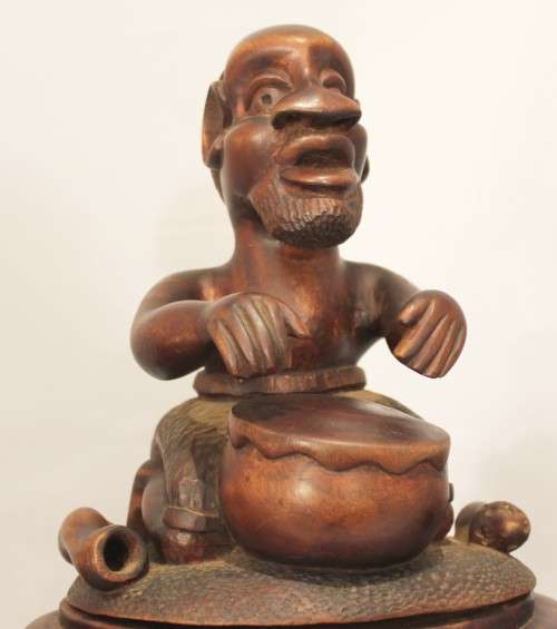 Mazivila - three men and a pot