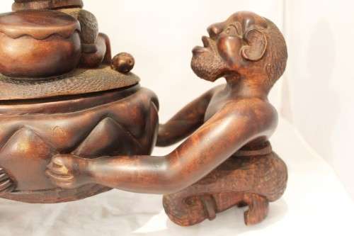 Mazivila - three men and a pot