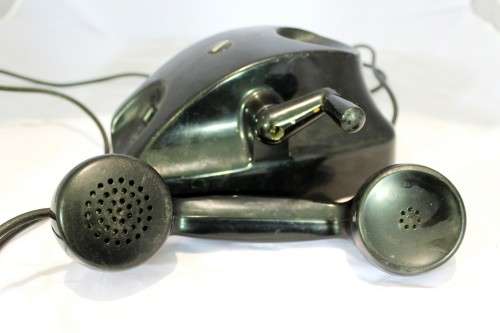 Siemens - Hand crank telephone