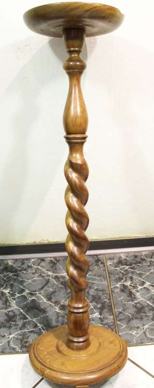 Tall palm stand - barley twist