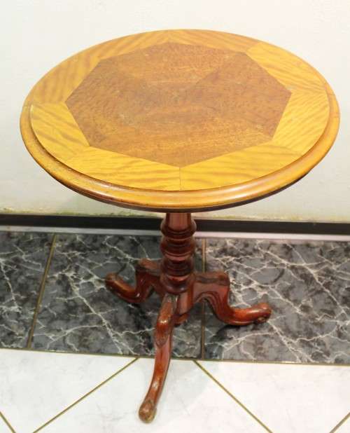 Occasional table