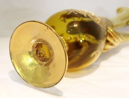 Venetian style decanter jug!! - Beautiful in yellow - Magnificent! - Low price!! - Bid Now!!!