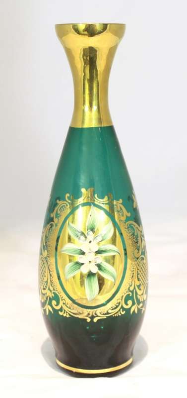 Venetian style vase - Ornate green vase