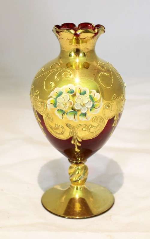 Venetian vase - Bulbous red vase - A beauty!! - Low price!! - Bid Now!!!
