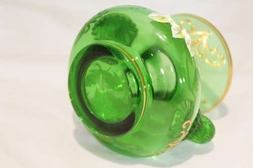 Venetian style vase - Green posy vase with handles - A beauty!! - Low price!! - Bid Now!!!
