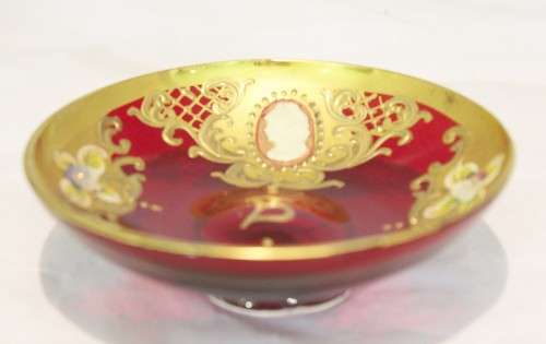 Venetian style bowl - red sweet bowl with cameo inserts