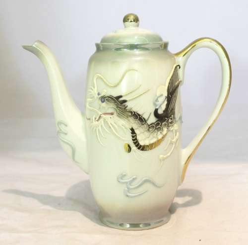 Manna china - Japan - Embossed dragon motif - Tea pot - Stunning! - Bid Now!!!