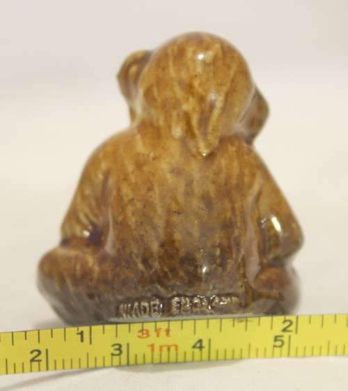 Wade whimsy - Seated monkey