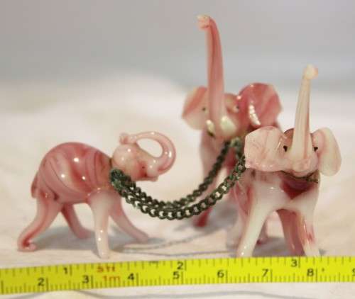 Glass ornament - trio elephants on a chain
