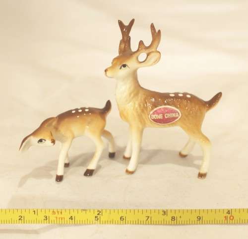 Buck and fawn - Bone china - Beautiful! - Low price!! - Bid Now!!