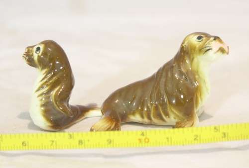 Pair of seals