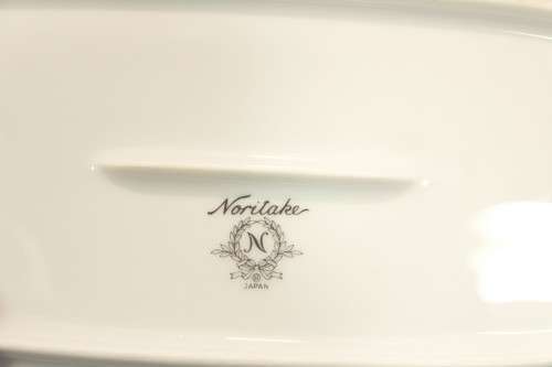 Noritake - Ranier - Lace with platinum trim - Butter dish with cover - Stunning! - Bid Now!!!