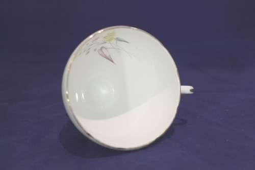Foley Bone China - Trio - Beautiful!