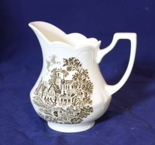 Royal Staffordshire - Ironstone - J&G Meakin - Stratford Stage - Milk jug - Stunning! - Bid Now!!!