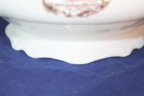 Pioneer - tureen - classical design in white